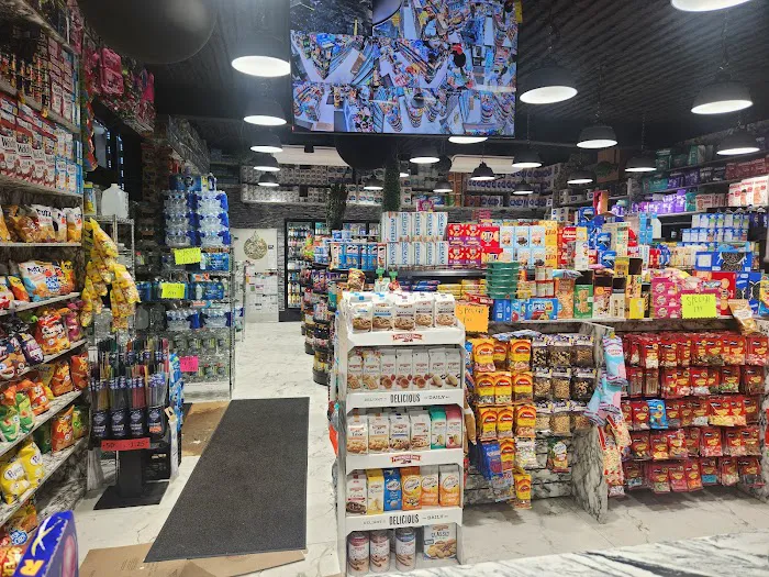 Central Stop Deli Picture 1