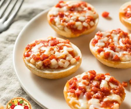 Pizza Bagels