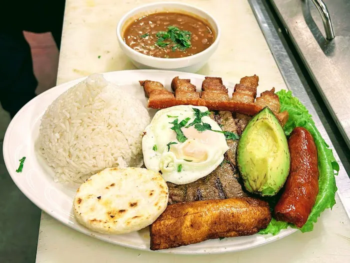 Las Caleñas 2 Colombian Restaurant Picture 9