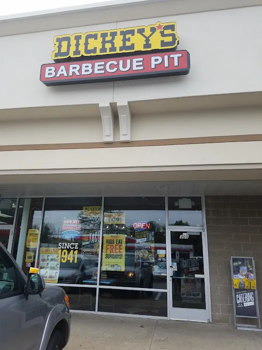 Dickey's Barbecue Pit Picture 10