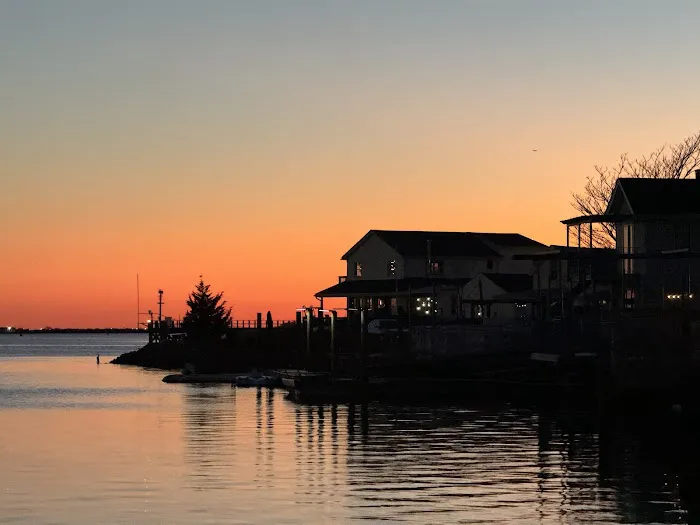 Bayhouse Picture 10
