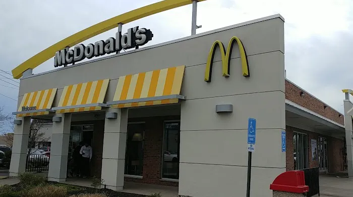McDonald's Picture 2