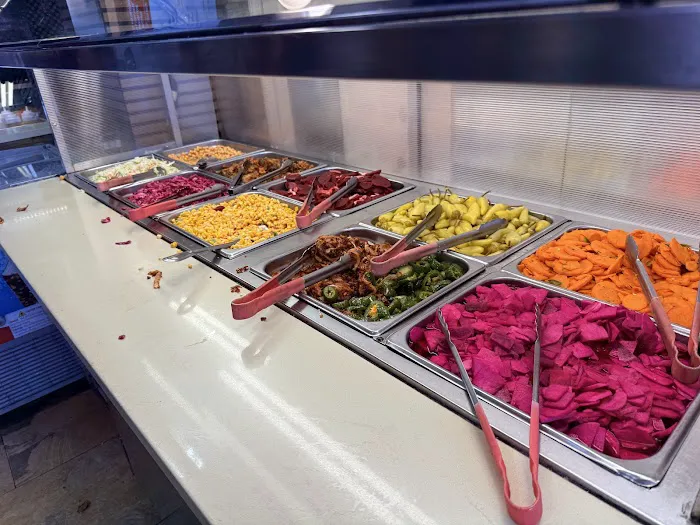 Ahuvas Grill Express Picture 10