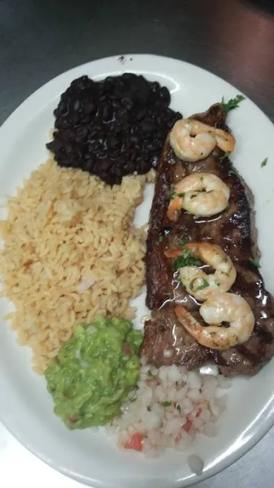 Petencito Latin Grill Picture 2