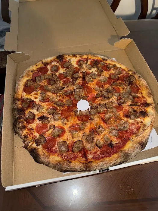 Gigi's Pizza Picture 1