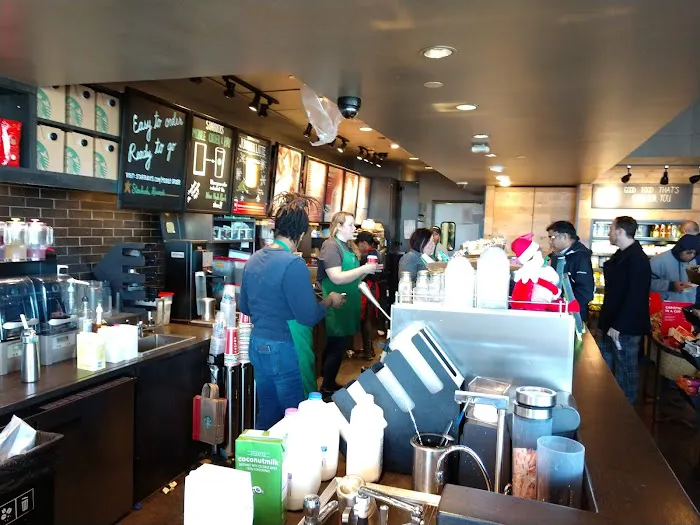 Starbucks Picture 10