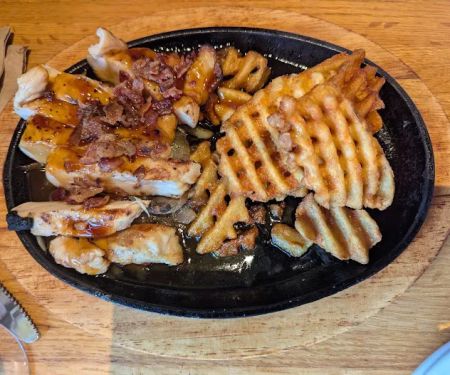 Applebee's Grill + Bar