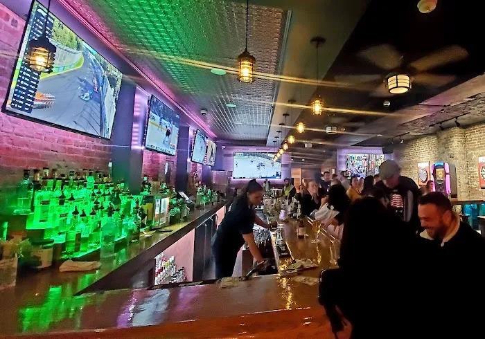 Healy's Pub Picture 9