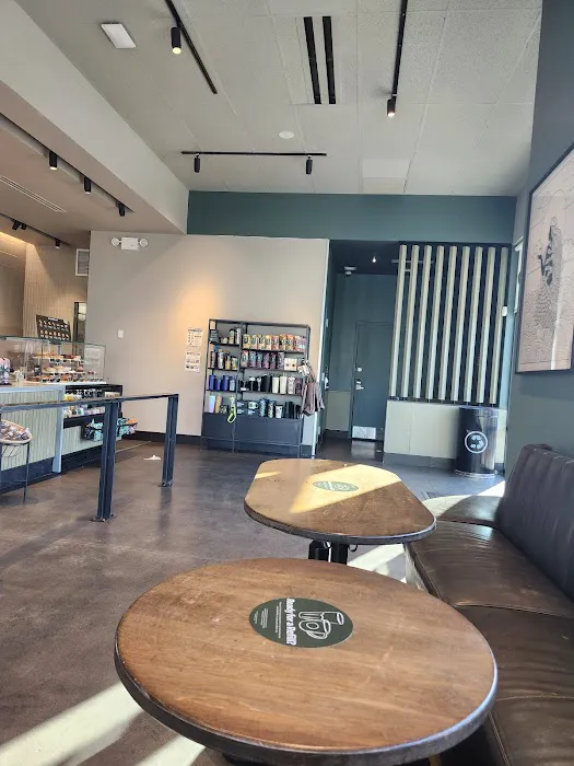 Starbucks Picture 3