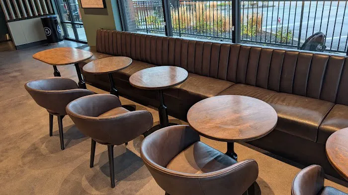 Starbucks Picture 2