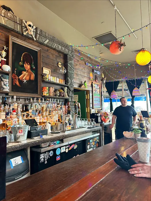 Rockaway Tiki Bar Picture 4