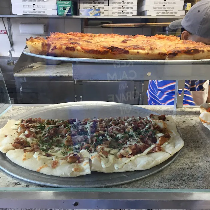 Tommy's Pizza Broad Channel Picture 2