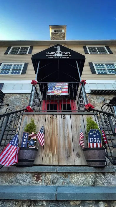 Harbor Light Pub Picture 3