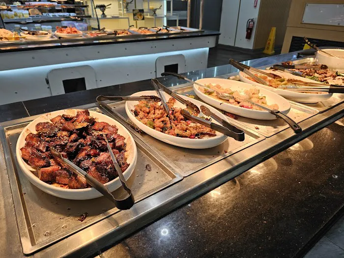 Umi Premium Sushi & Seafood Buffet Picture 6