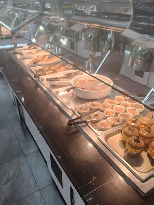 Umi Premium Sushi & Seafood Buffet Picture 8