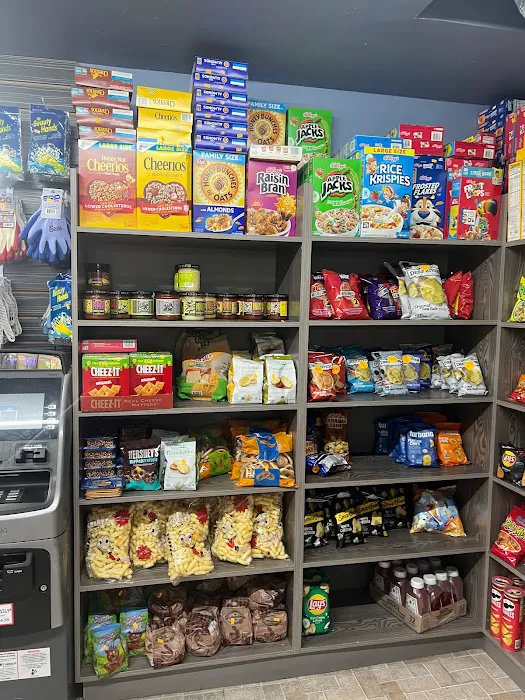 Organic Food Mart Deli Picture 3
