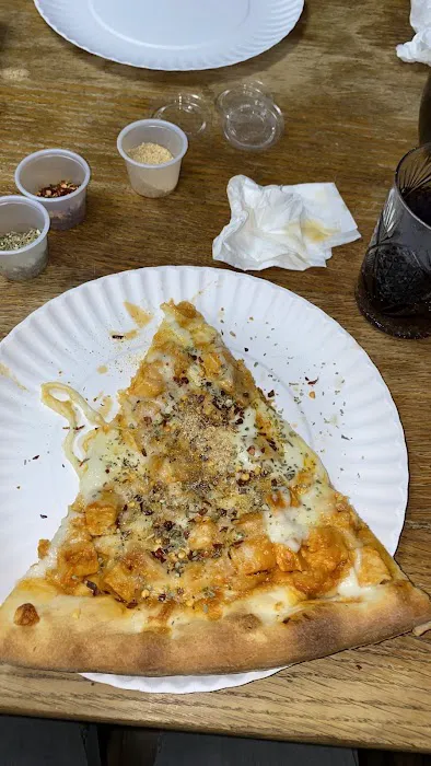 Luigi's Pizza Picture 10