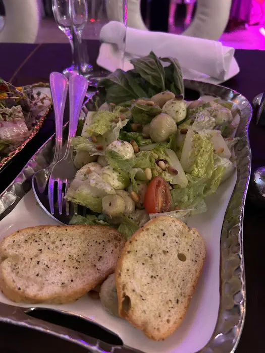Trend Restaurant & Lounge Picture 4