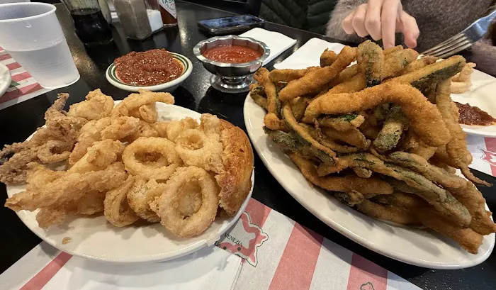 Randazzo's Clam Bar Picture 10