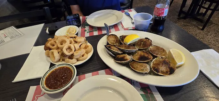 Randazzo's Clam Bar Picture 2