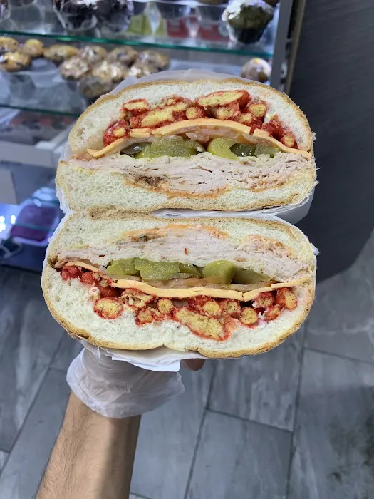 Z Market & Deli Picture 1