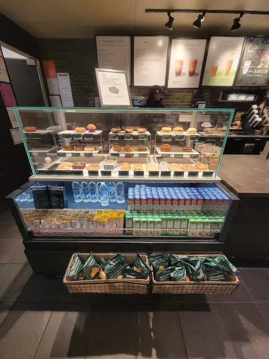 Starbucks Picture 4