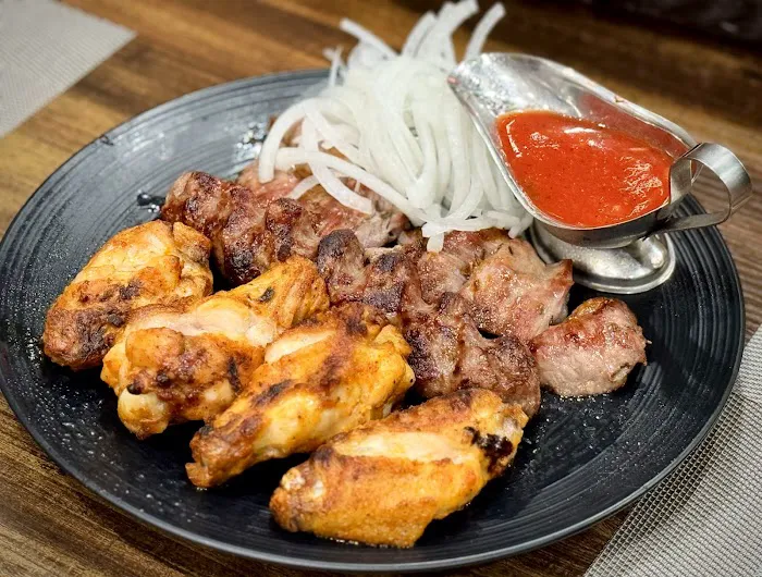 QAND Restaurant Picture 5