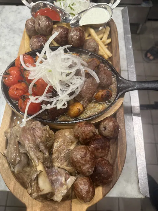 QAND Restaurant Picture 10