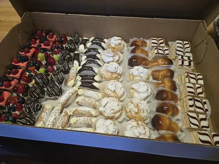 Cuccio's Bakery Picture 10