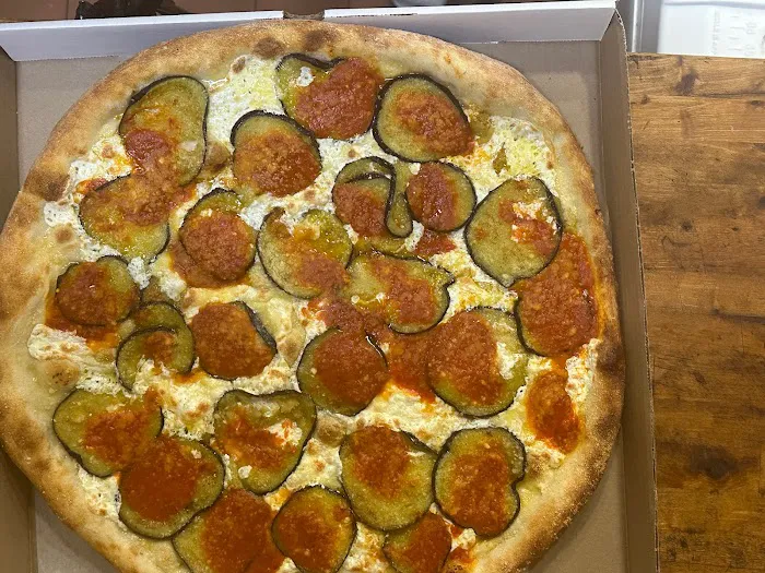 Ciccio’s Pizza Picture 5
