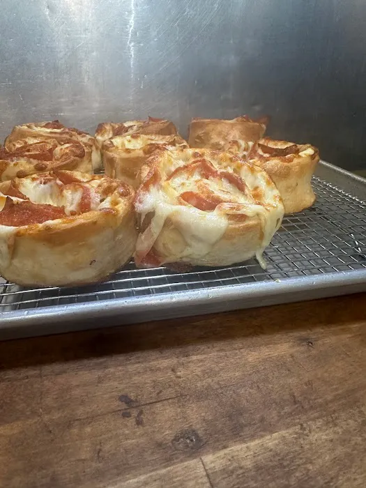 Ciccio’s Pizza Picture 7