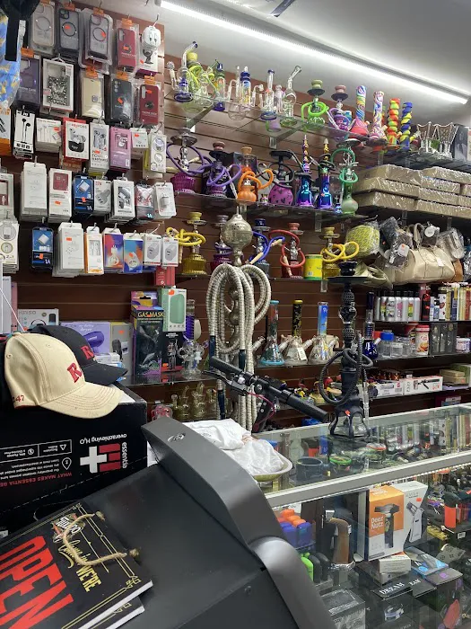 Snap & go Covenience and tobacco Picture 1