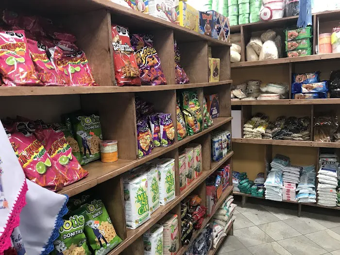 El Castillo Tienda Mexicana y Jugos Naturales Picture 10