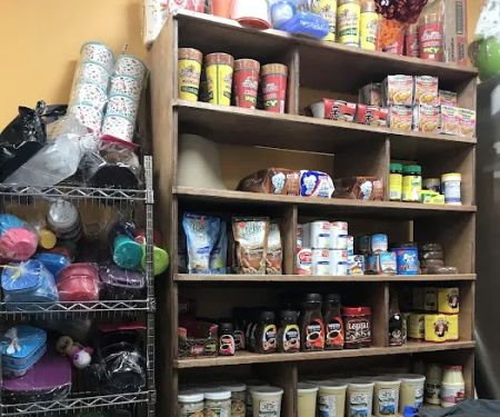 El Castillo Tienda Mexicana y Jugos Naturales