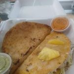 Las Dos Familias Deli Inc.