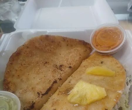Las Dos Familias Deli Inc.