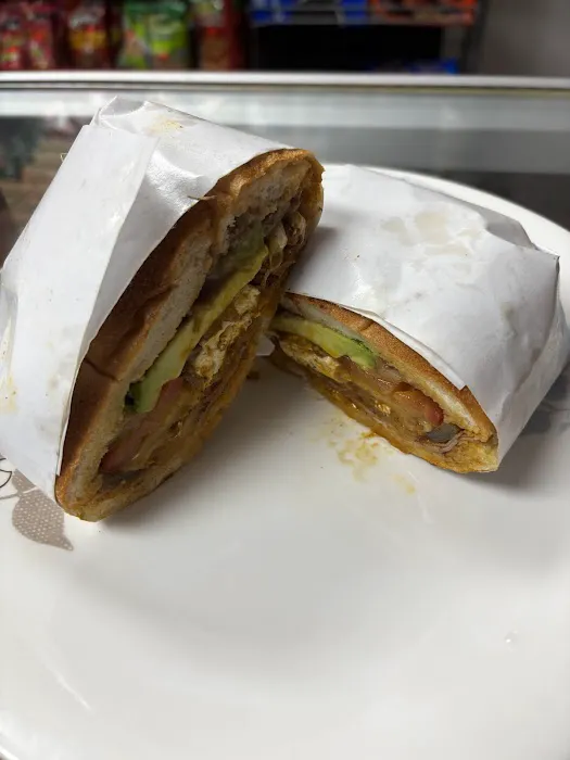 Las Dos Familias Deli Inc. Picture 5