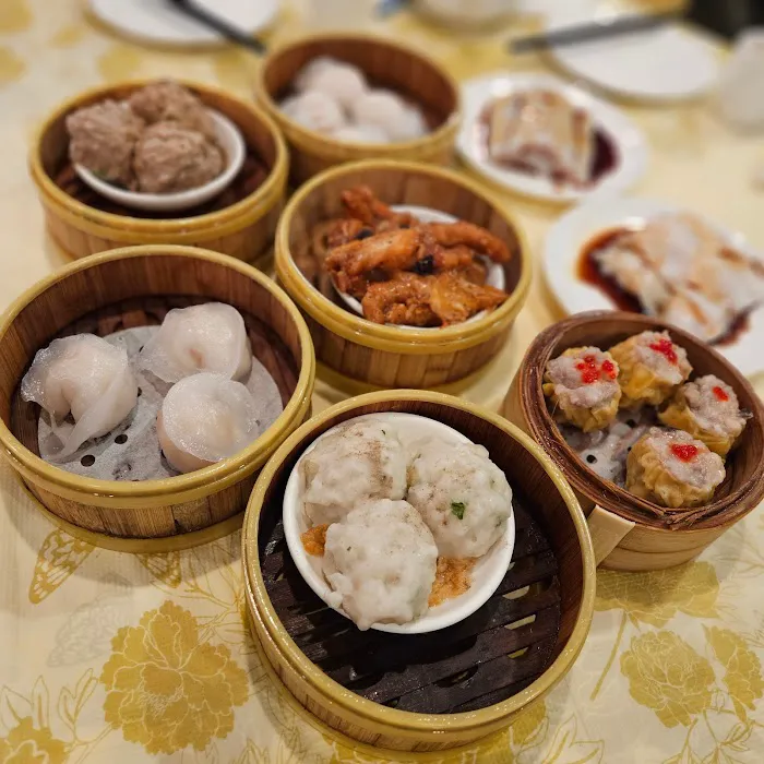 N Y Choi Fook Picture 6