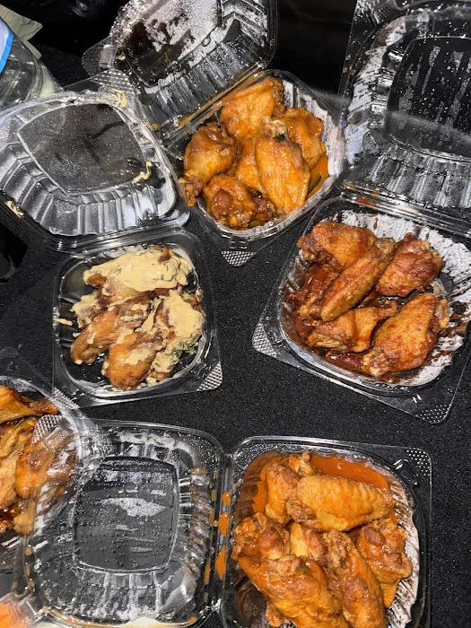 Twisted Wings Picture 3