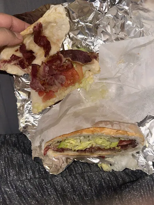 U Gourmet Deli & Grill Picture 2
