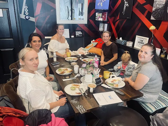 Cafe Lounge Picture 8