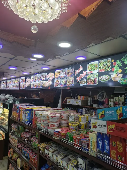 Kings 7 Deli & Grocery Picture 4