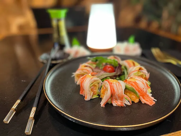 Living Room Sushi & Steakhouse Picture 6