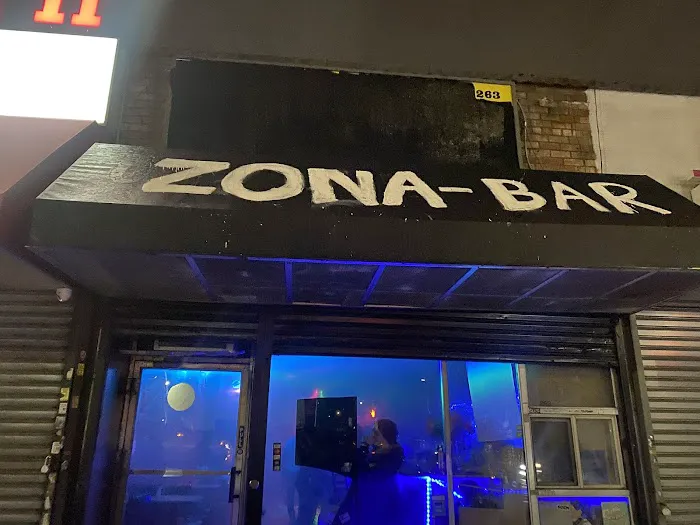 Zona Bar Picture 3