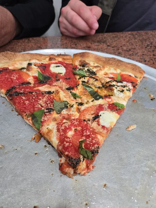 Knapp Pizza II Picture 7