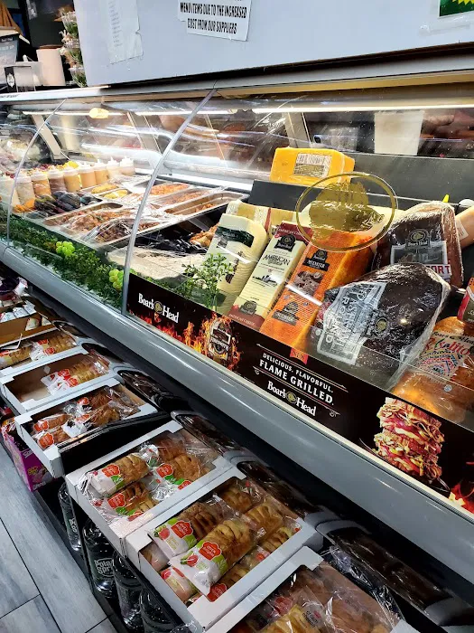 United Express Deli & Grill Picture 6