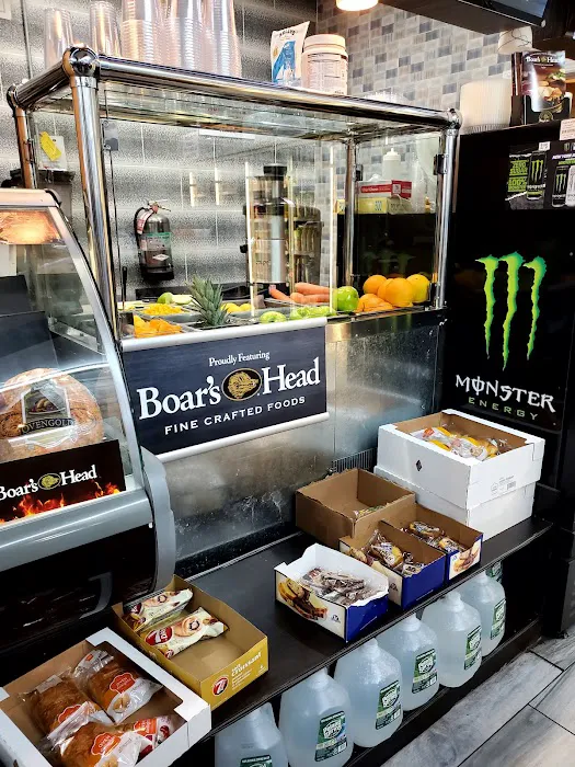 United Express Deli & Grill Picture 7