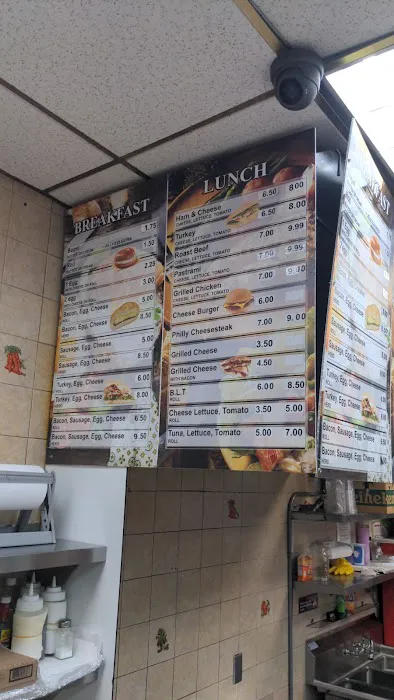 Tawfiq deli and grocery Picture 5