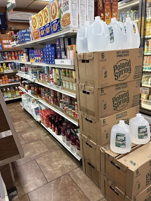Tawfiq deli and grocery Picture 6