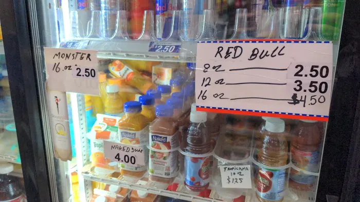 Tawfiq deli and grocery Picture 3